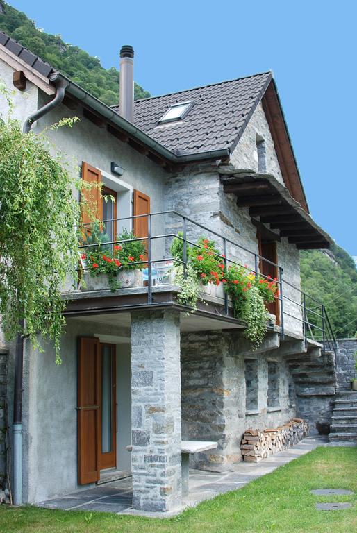 Casa Fontanella Villa Brione  Eksteriør bilde